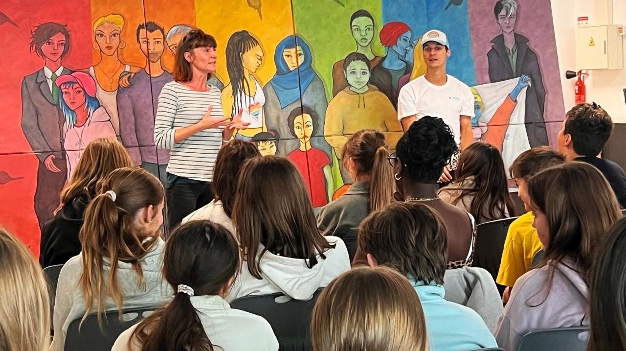 Première représentation de « Nous Sommes Tous… » au collège Vauban, à Briançon