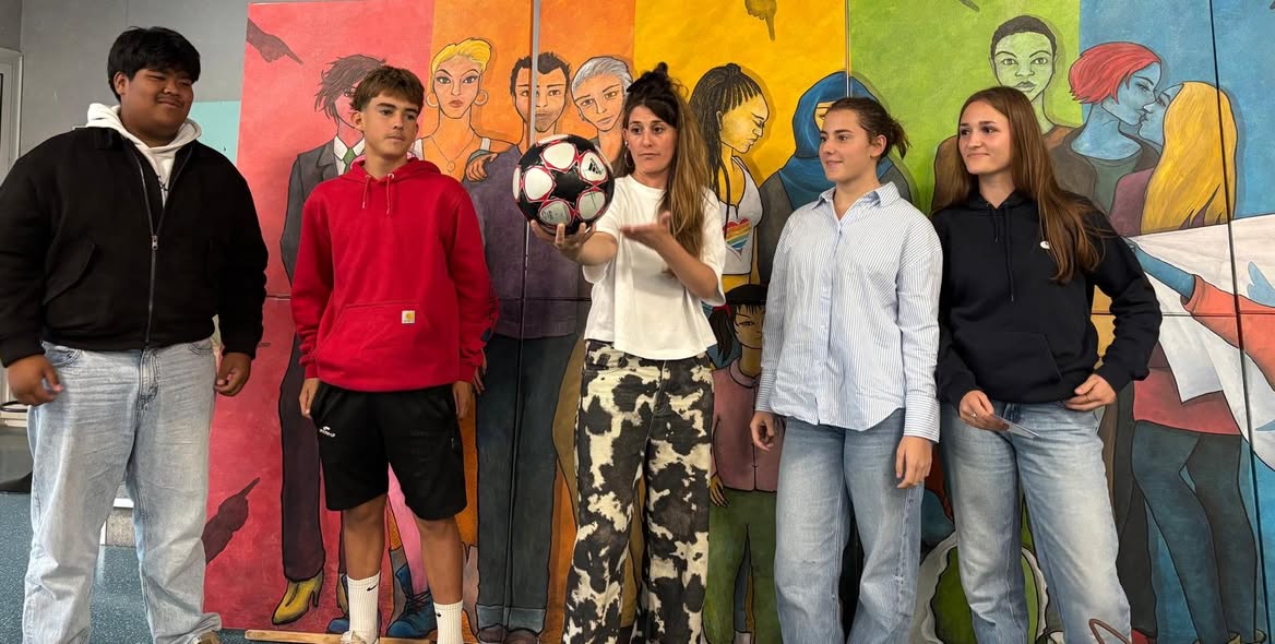 Représentation de « Nous Sommes Tous… » au lycée Charles Despiau, à Mont-de-Marsan