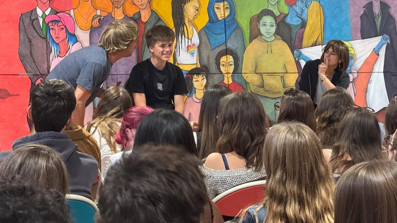 Représentation de « Nous Sommes Tous… » au lycée Haroun Tazieff, à Saint-Paul-lès-Dax