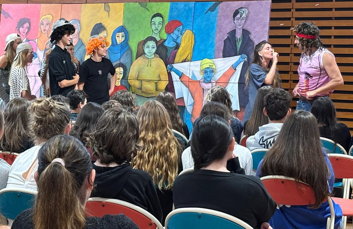 Représentation de « Nous Sommes Tous… » au lycée Haroun Tazieff, à Saint-Paul-lès-Dax